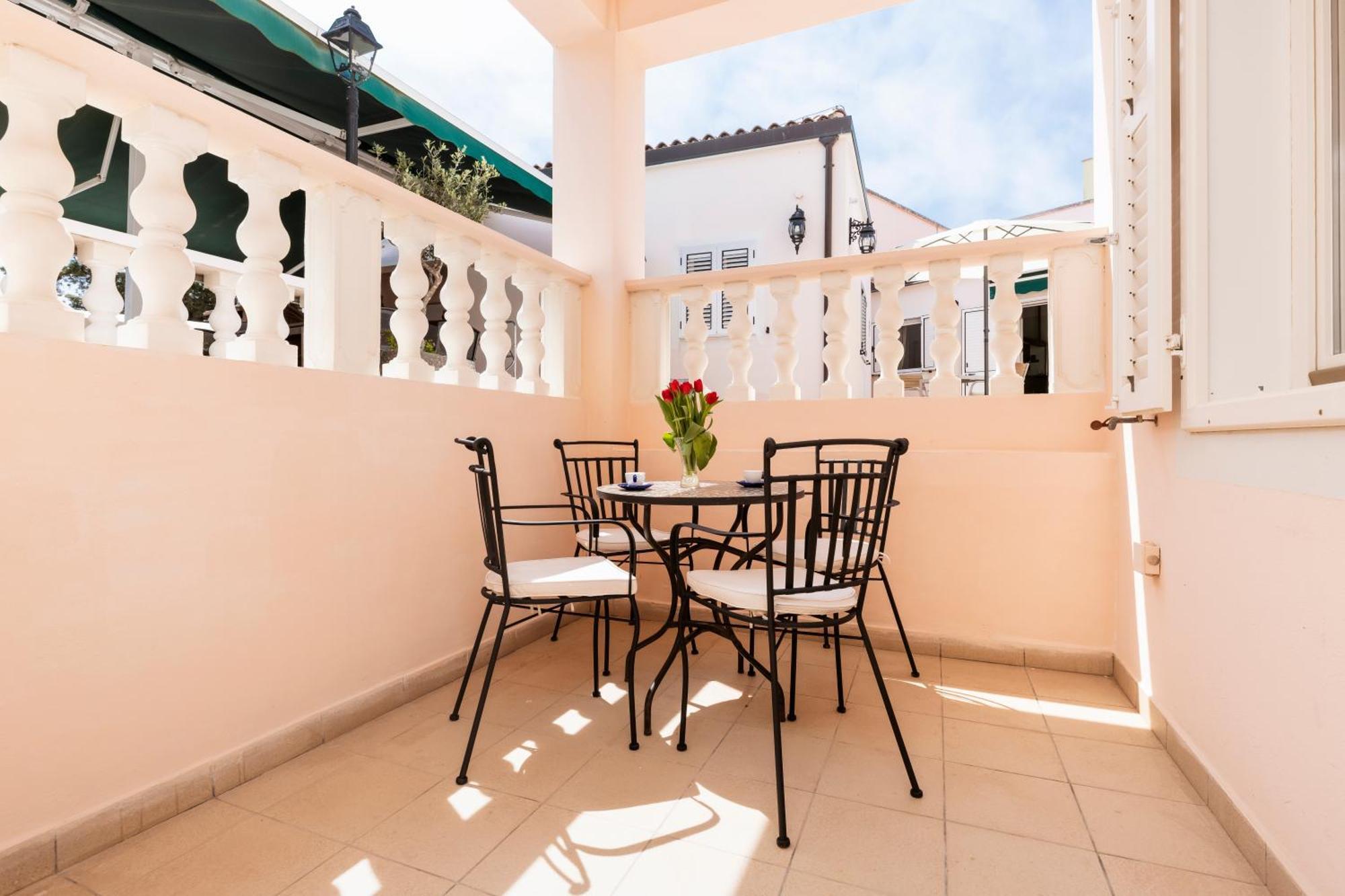 Villa Cassia Mali Lošinj Екстериор снимка